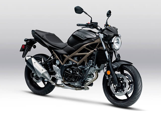 Moto Suzuki SV650 2025 limitada para carnet A2 en color negro